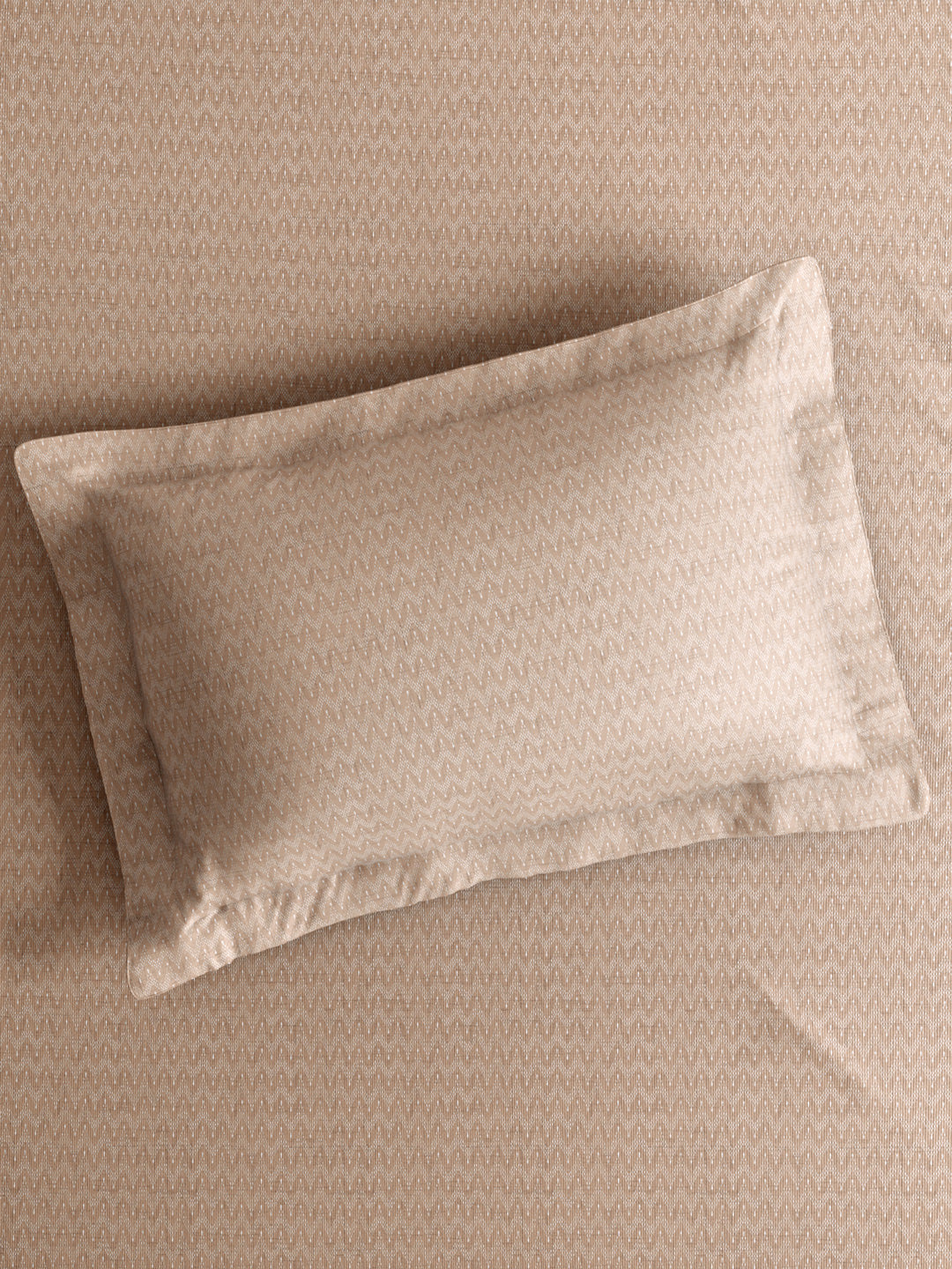 Gardenia Augusta 100% Cotton 300 TC Super King Bedsheet with 2 Pillow Covers | Beige Digitally Printed