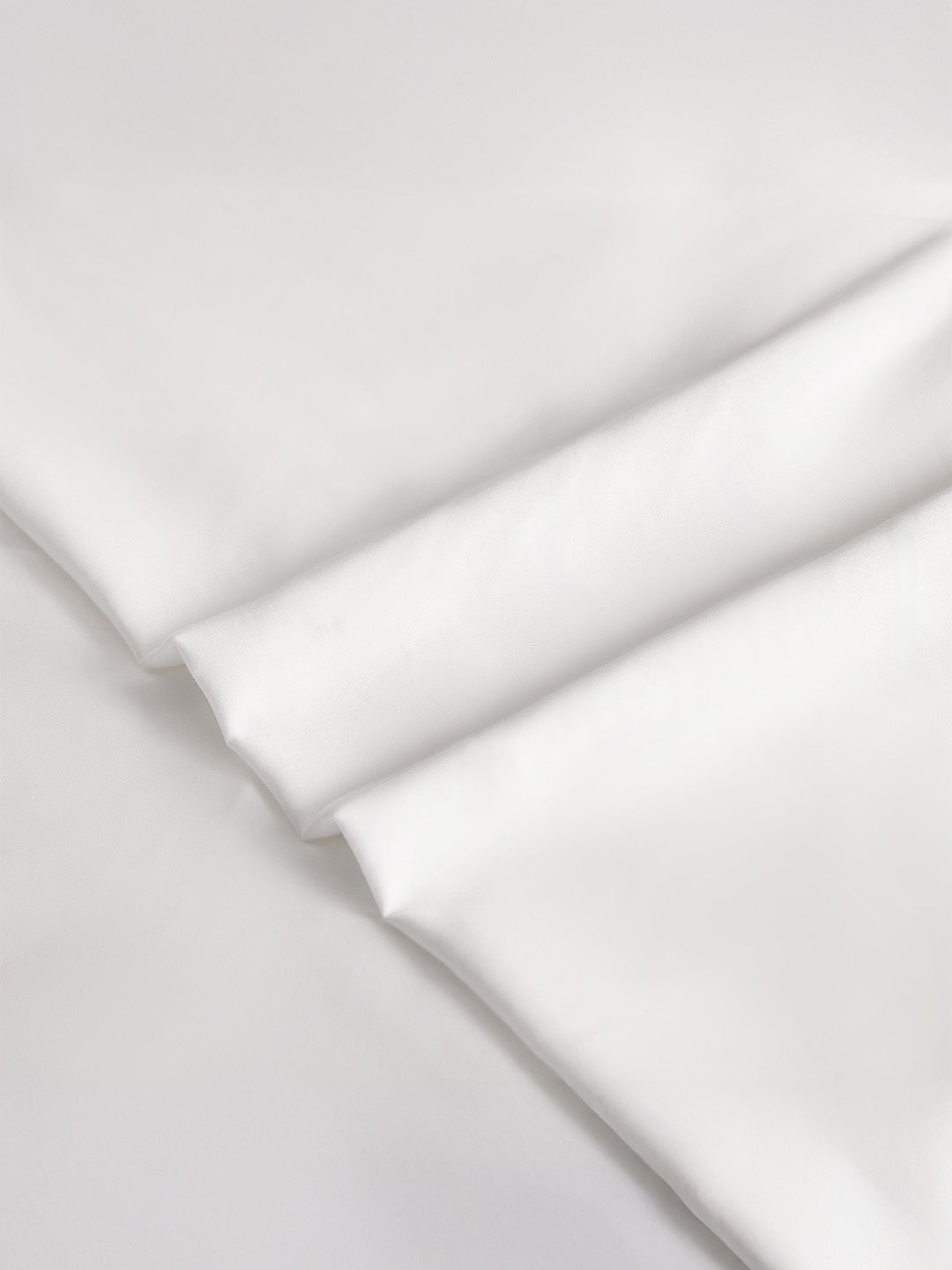 Emblem 100% Cotton 300 TC King Bedsheet with 4 Pillow Covers | Bright White Dyed Solid Bedsheet Set