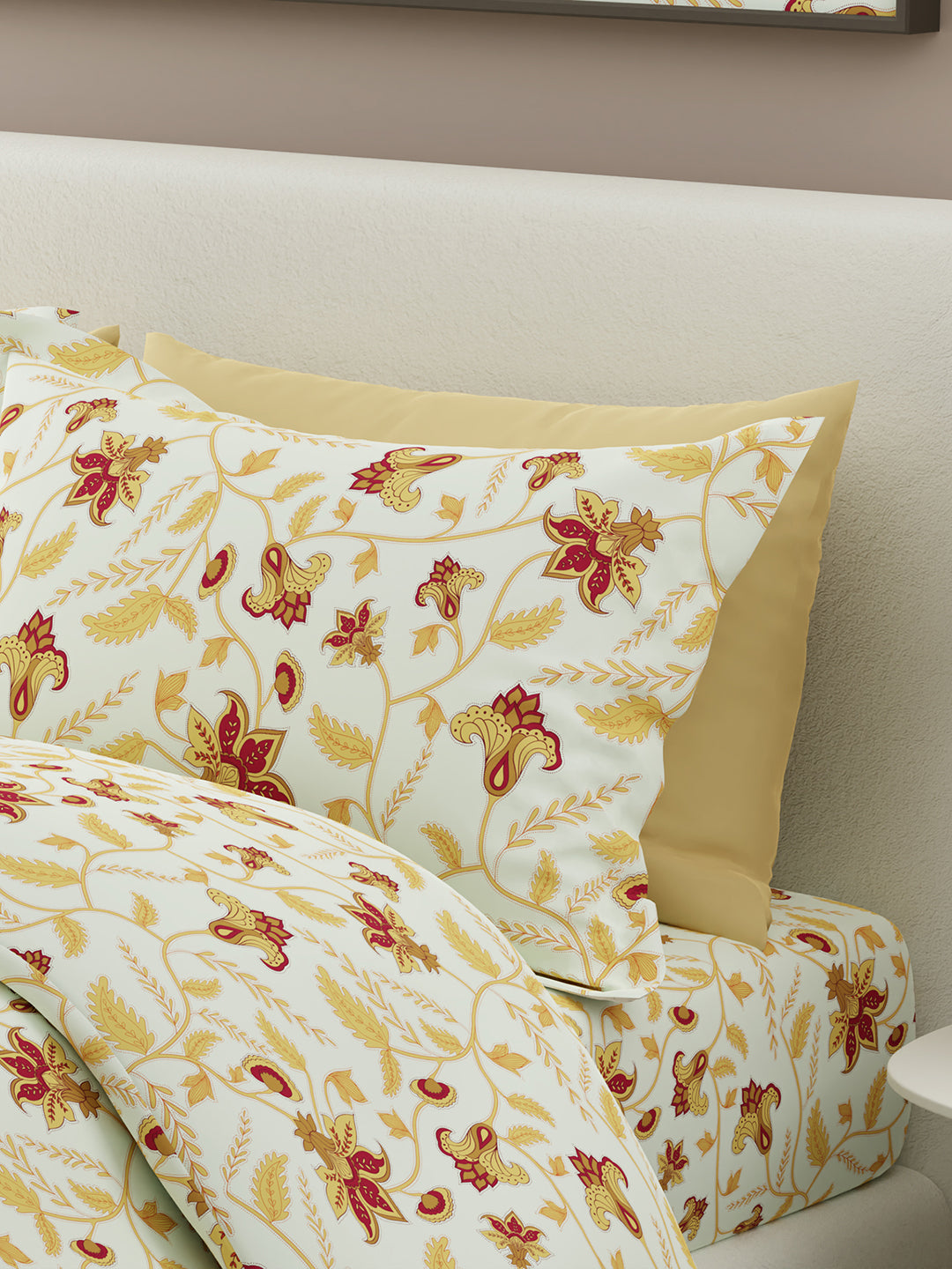 Siesta 100% Cotton 200 TC White & Yellow Floral Print King Bedsheet with 2 Pillow Covers