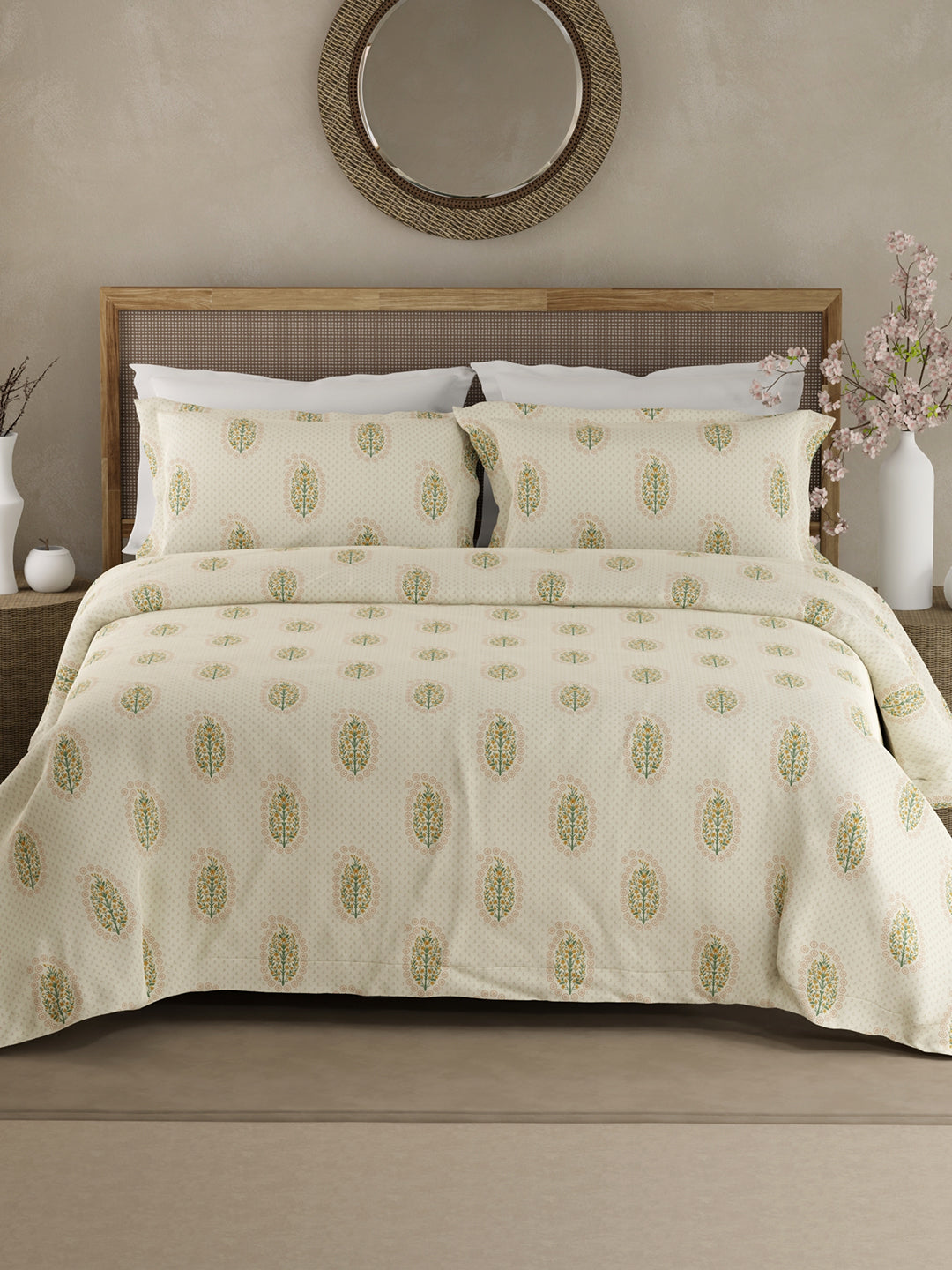 100% Kasturi Cotton King Bedsheet Set, 200 TC Cream Floral, Indo Musk