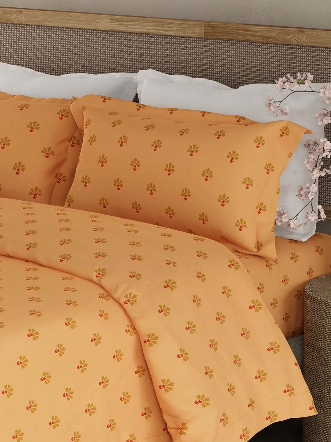 Indo Musk 100% Kasturi Cotton 200 TC Yellow Ethnic Print King Bedsheet with 2 Pillow Covers