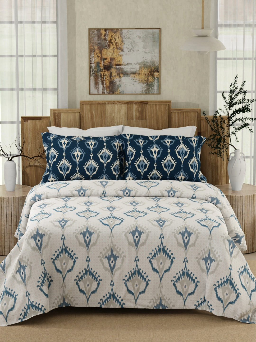 Gardenia Augusta 100% Cotton 300 TC Blue & White Digitally Printed King Bedsheet with 2 Pillow Covers