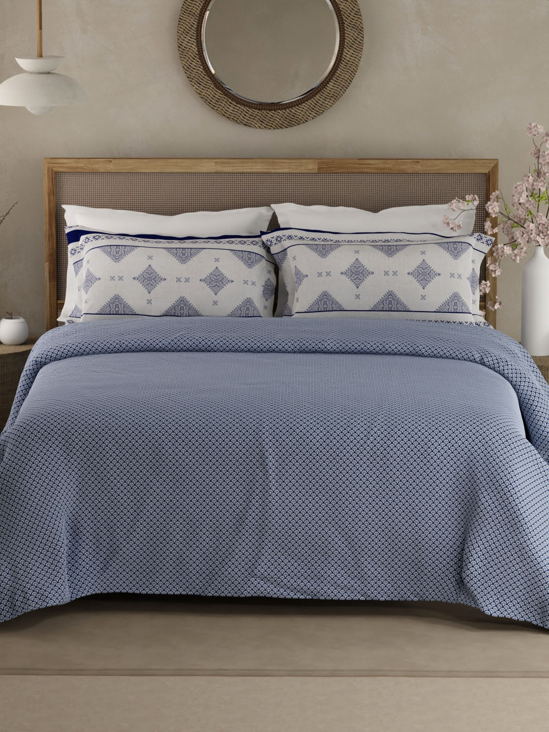 Heritage Walk 100% Egyptian Cotton 200 TC Blue Ethnic Print King Bedsheet with 2 Pillow Covers