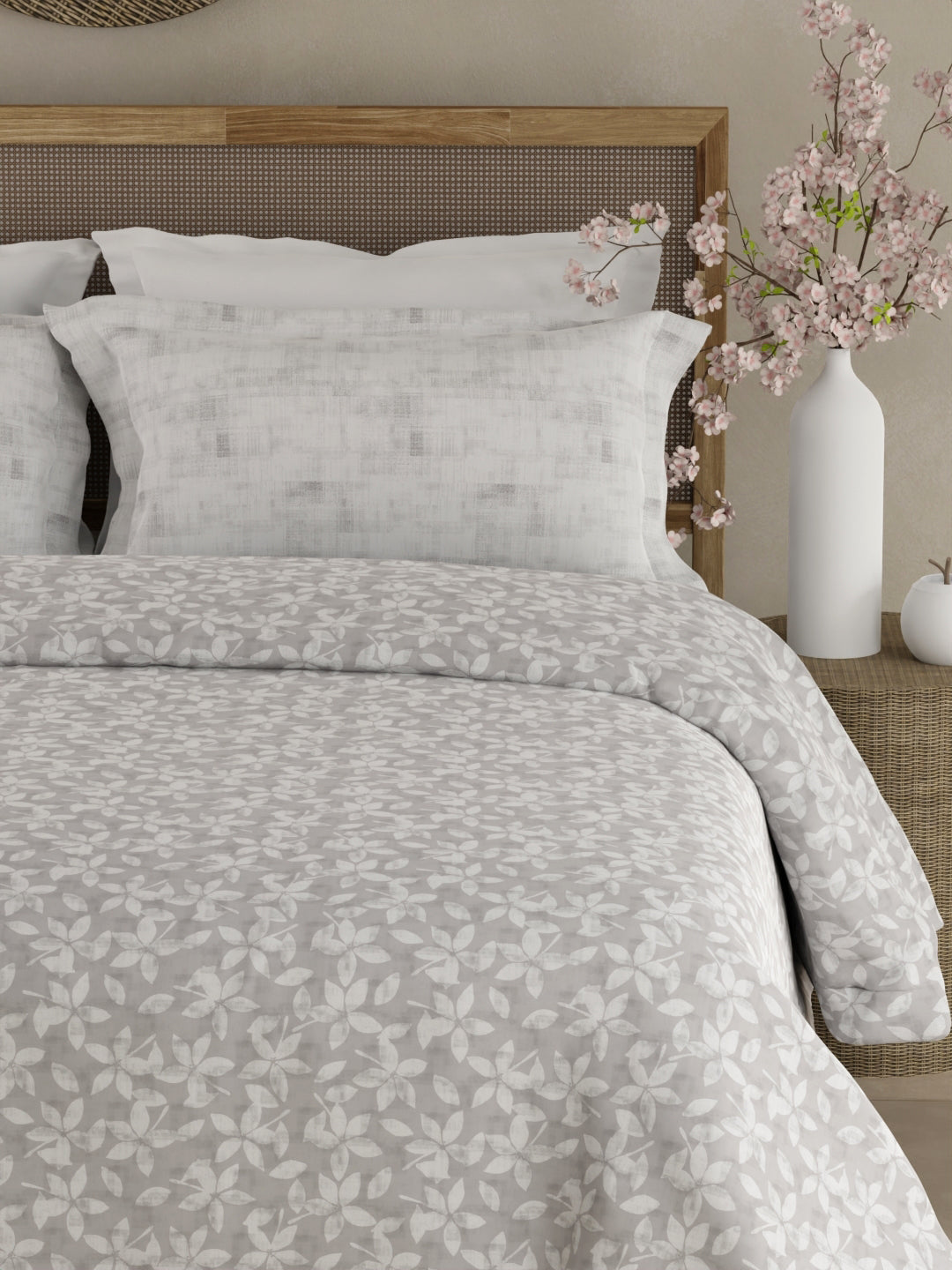 Valatia 100% Cotton 200 TC Double Bedsheet with 2 Pillow Covers - Grey & White Floral