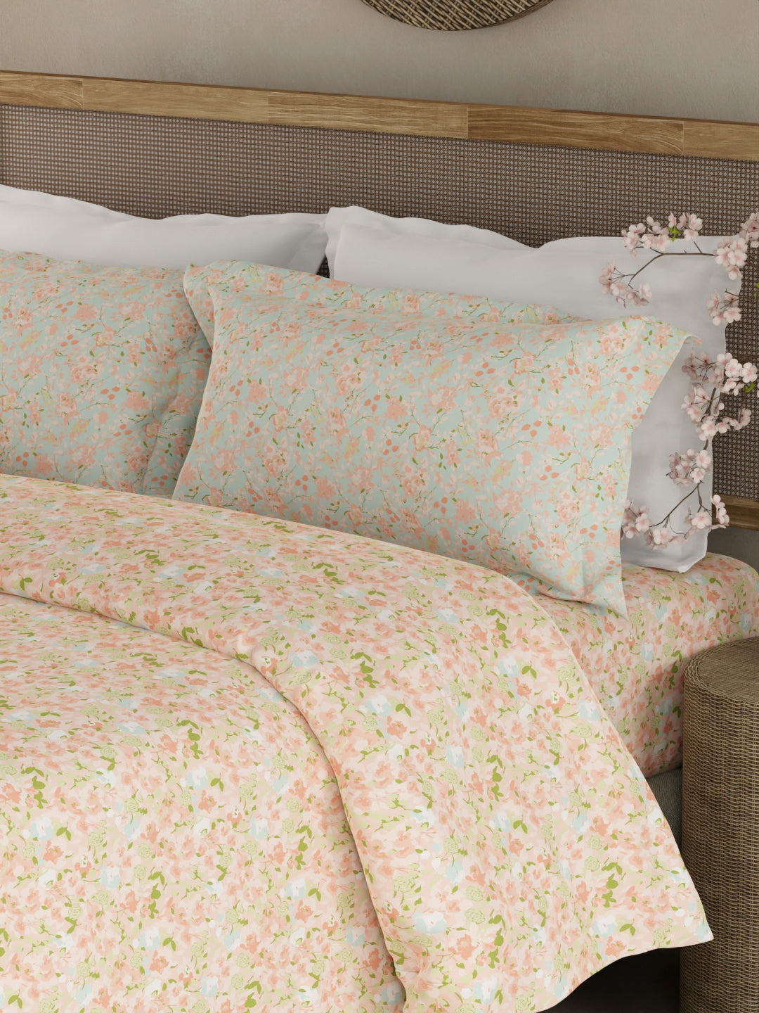 Valatia 100% Cotton 200 TC Double Bedsheet with 2 Pillow Covers - Pink Floral