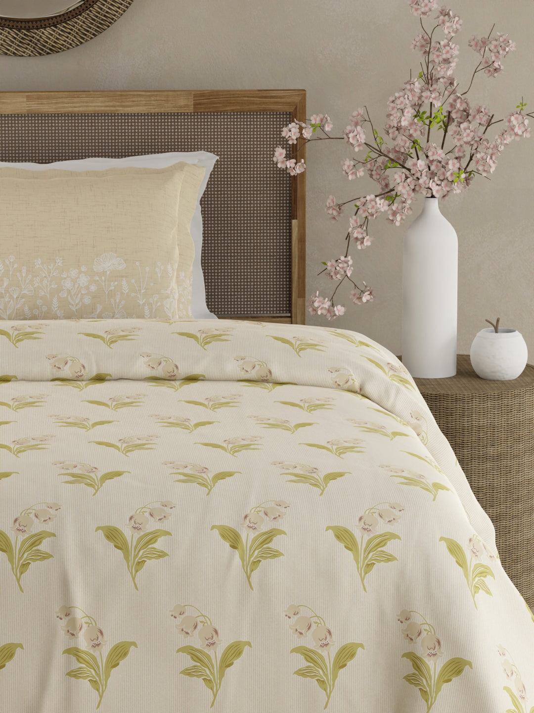 Valatia 100% Cotton 200 TC Single Bedsheet with 1 Pillow Cover - Cream Floral