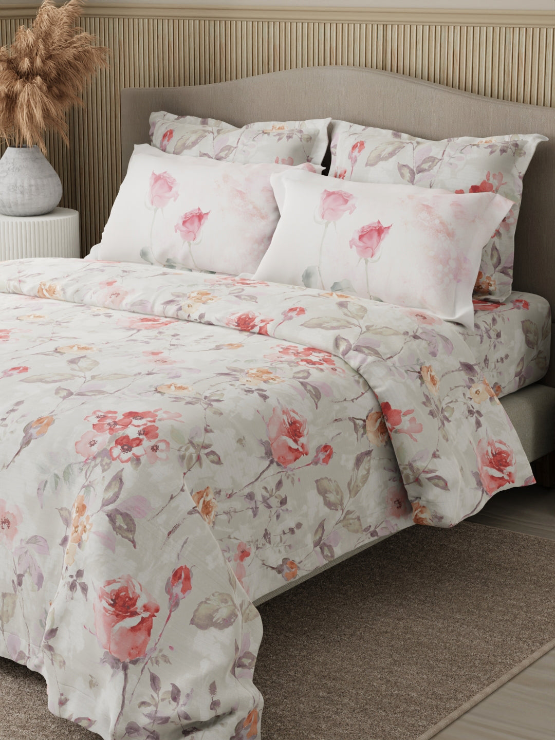 Royal Essence 100% Cotton 400 TC Grey Digital Floral Print King Bedsheet with 4 Pillow Covers