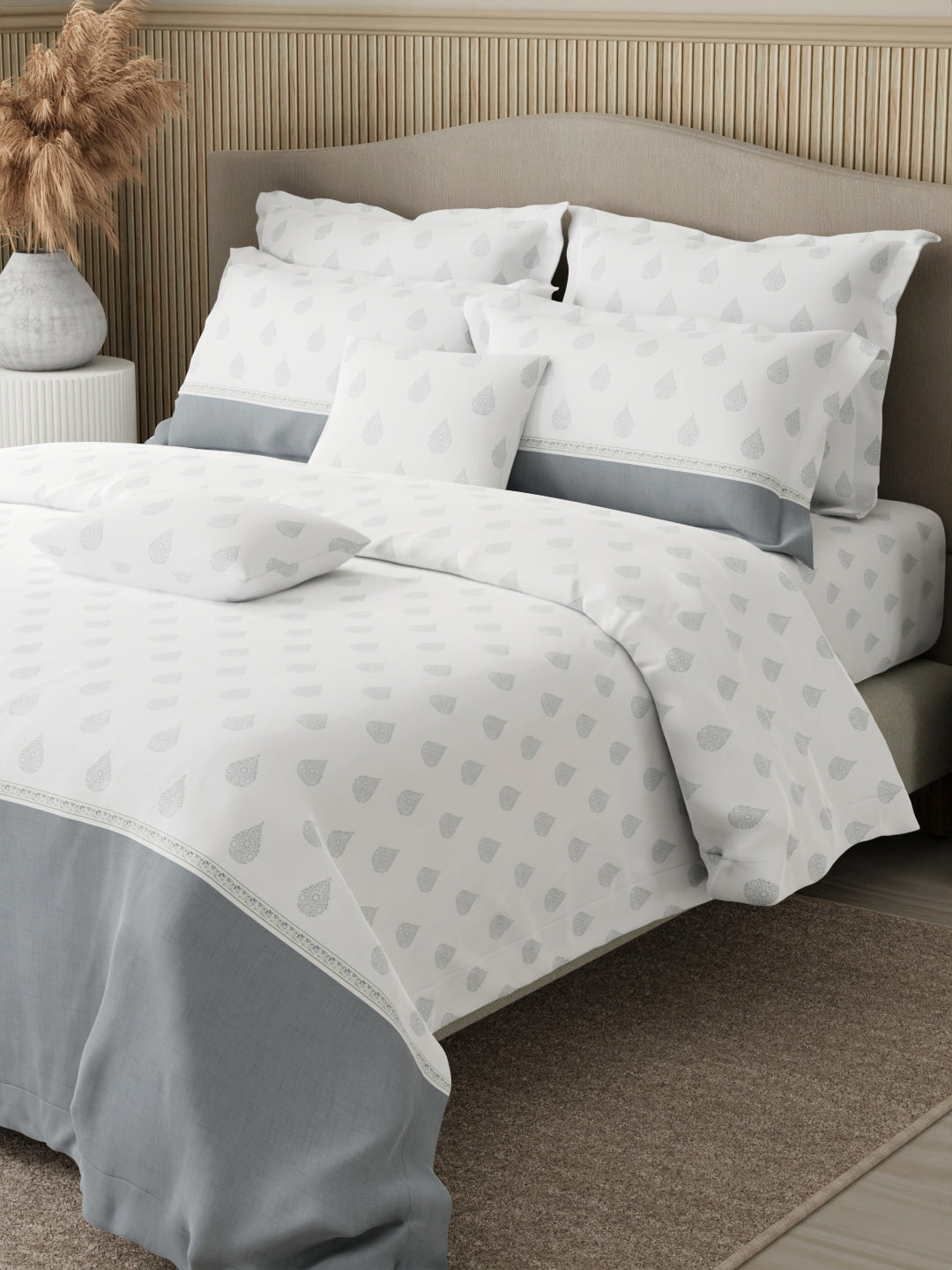 Royal Essence 100% Cotton 400 TC Grey & White Ethnic Print King Bedsheet with 4 Pillow Covers & 2 Cushion Covers