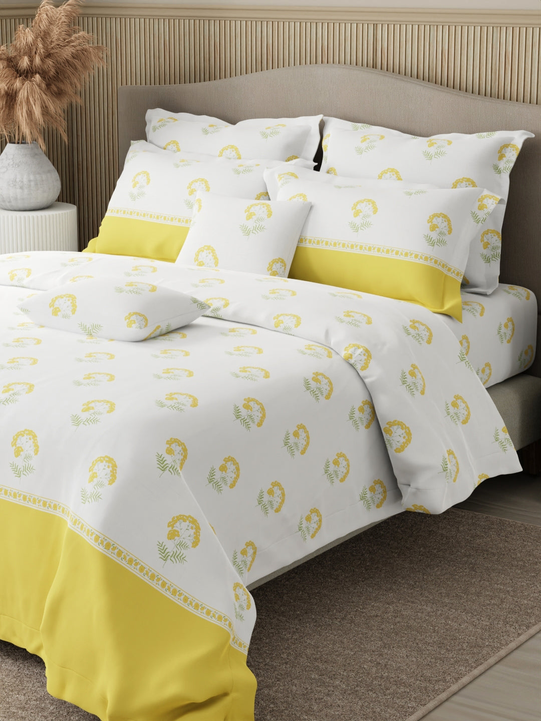 Floral cotton bedsheet set for double beds