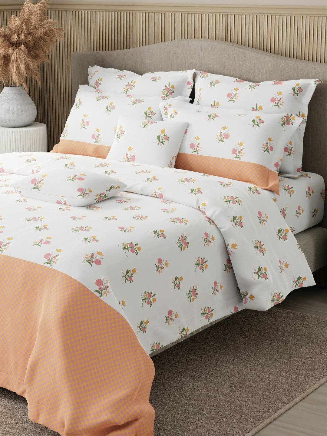 Royal Essence 100% Cotton 400 TC Pink & Orange Floral King Bedsheet with 4 Pillow Covers & 2 Cushion Covers