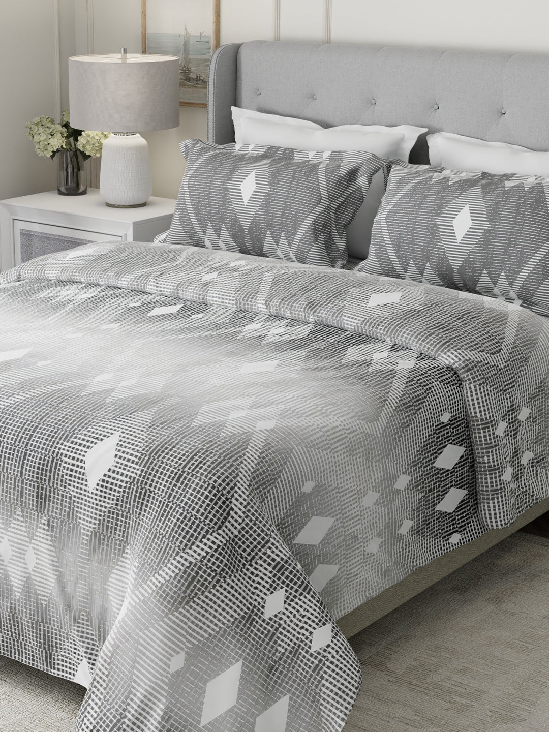 100% Cotton 300 TC Grey Digital Geometrical Print King Bedsheet with 2 Pillow Covers - Gardenia Augusta