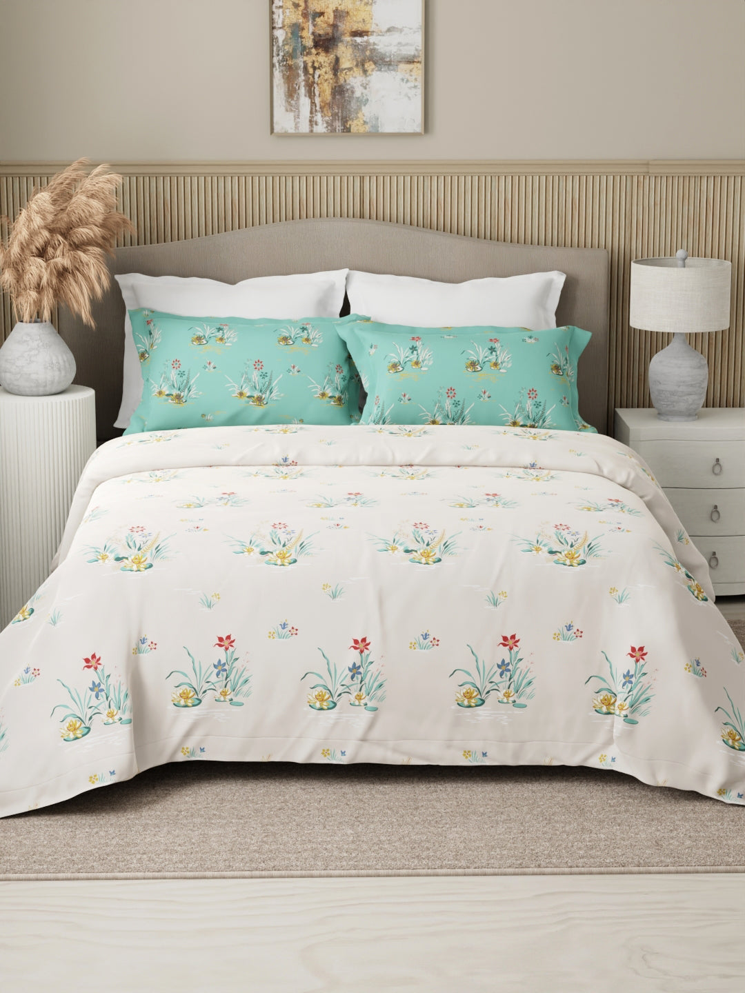 Embrace 100% Cotton 152 TC White & Green Floral Double Bedsheet with 2 Pillow Covers