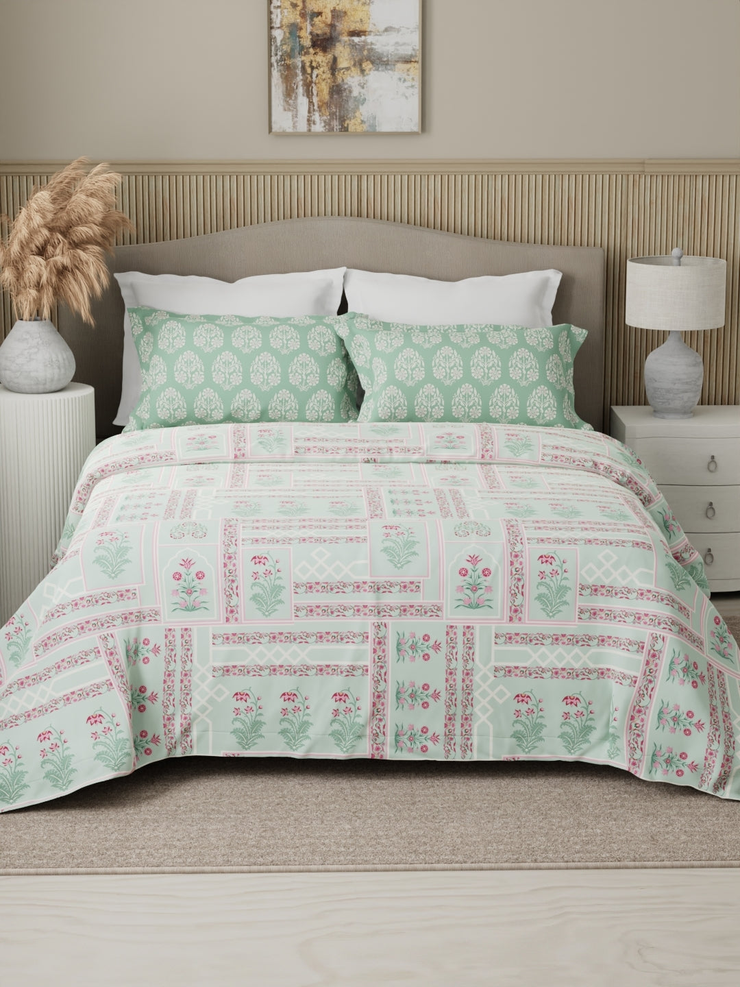 Valatia 100% Cotton 200 TC Karigari Printed Double Bedsheet with 2 Pillow Covers - Green & Pink