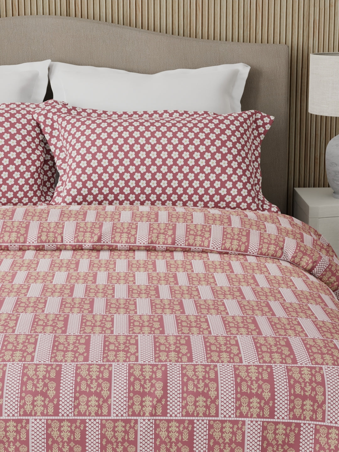 Valatia 100% Cotton 200 TC Karigari Printed Double Bedsheet with 2 Pillow Covers - Pink