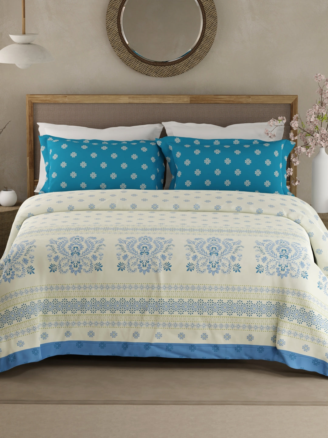 Valatia Gypsy 100% Cotton 200 TC Ethnic Printed King Bedsheet with 2 Pillow Covers - Blue & White