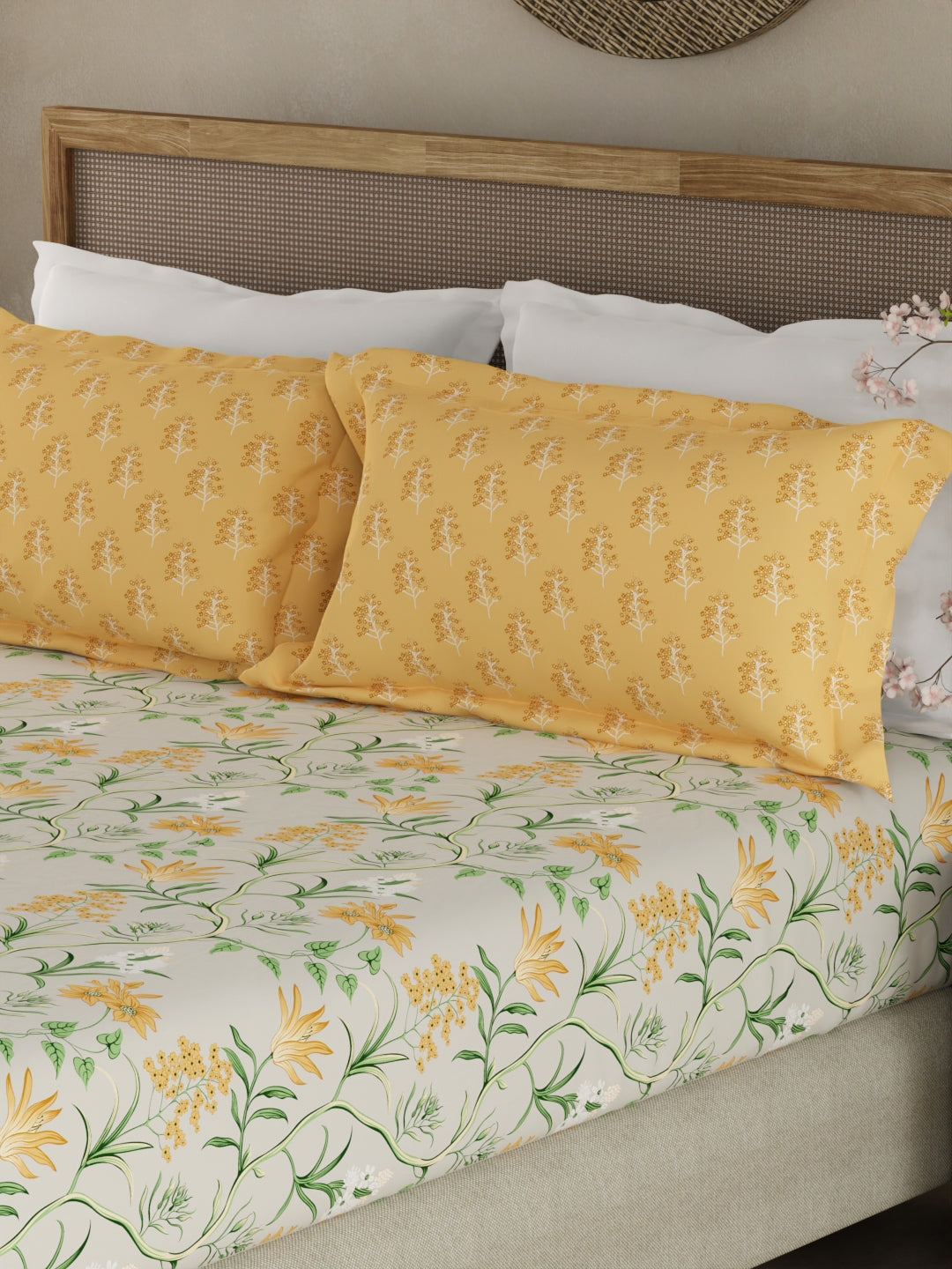 Valatia 100% Cotton 200 TC Yellow & Green Floral King Fitted Bedsheet with 2 Pillow Covers