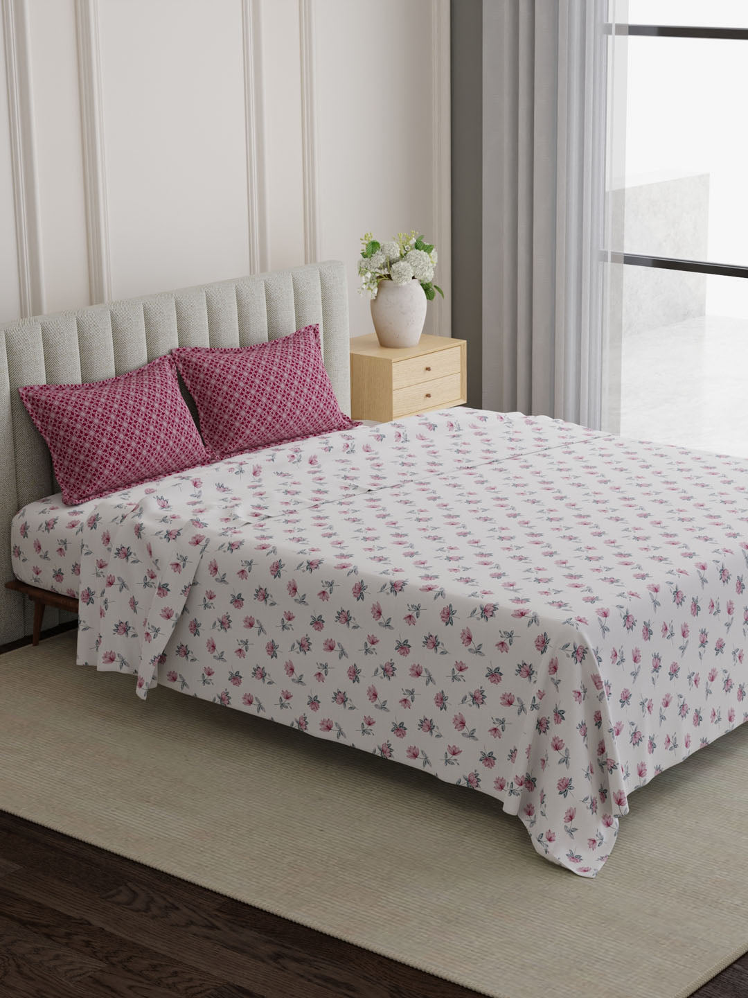 100% Cotton 152 TC, Printed King Bedsheet Set, Embrace