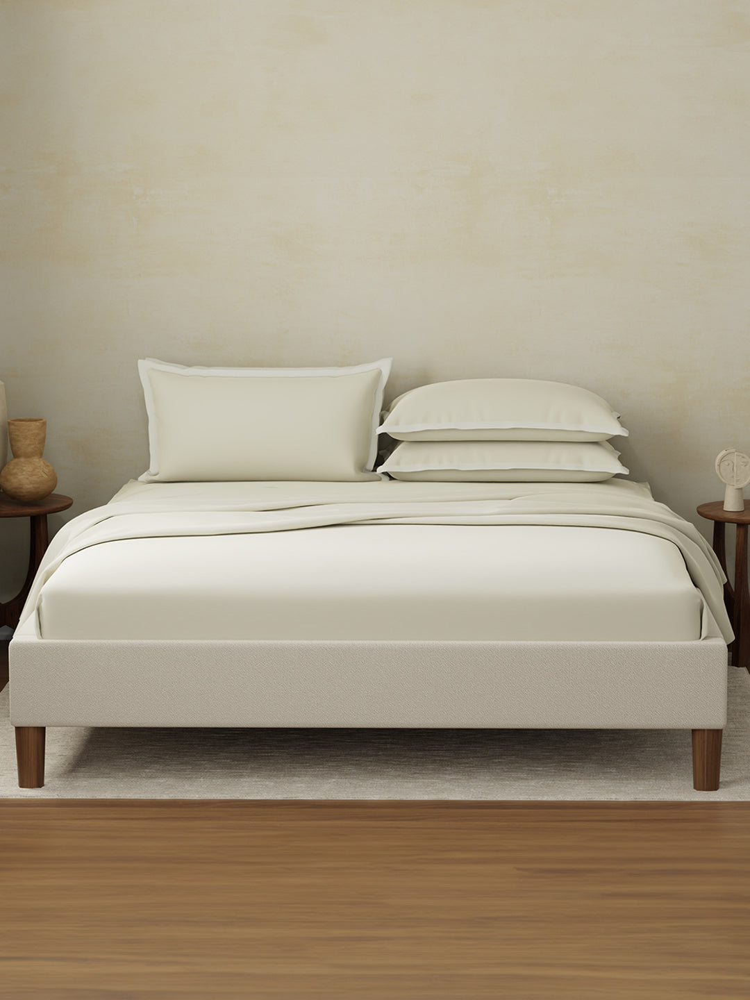 Cotton Charm 400 TC 100% Cotton King Size Dyed Bedsheet with 4 Pillow Covers - Seed Pearl