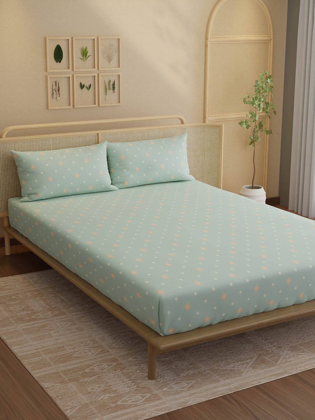 100% Kasturi Cotton, King Size, 200 TC Printed Fitted Sheet Set, Indo Musk