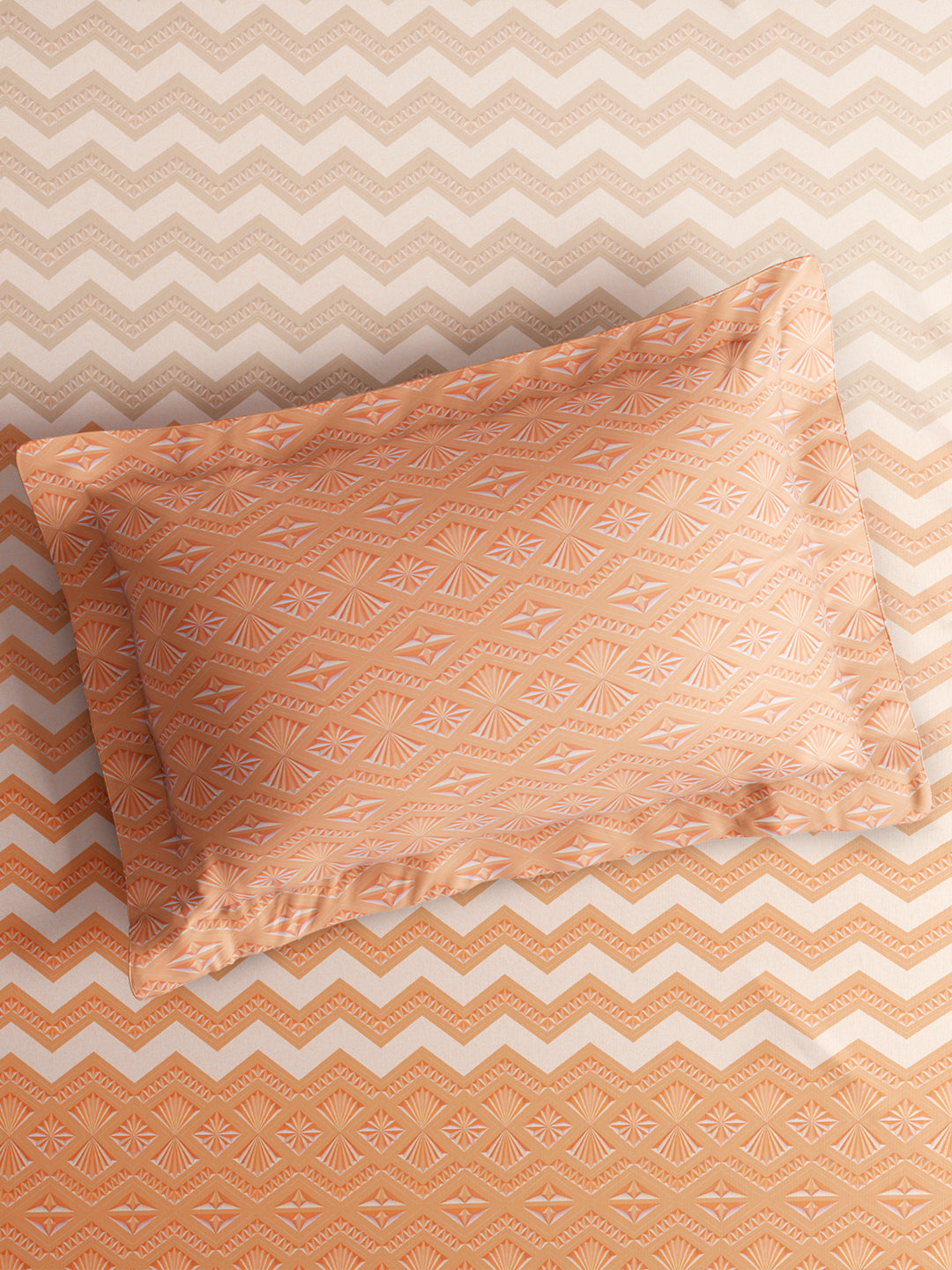 Vivara 100% Cotton King Bedsheet with 2 Pillow Covers | Orange Geometric Digitally Printed Bedsheet Set