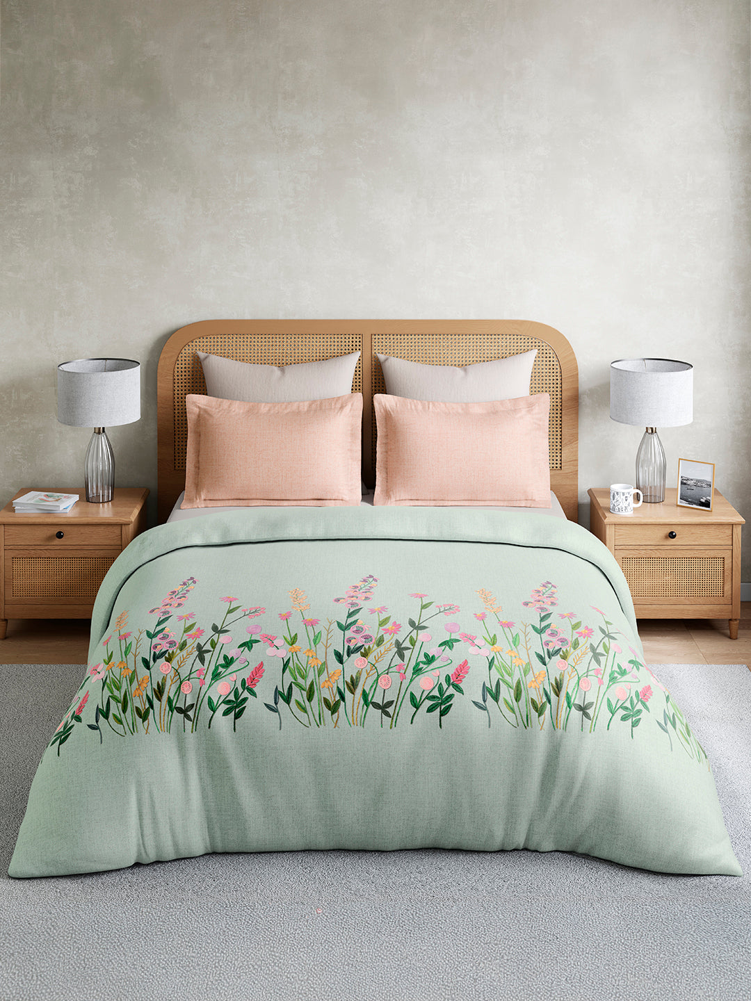 Vivara 100% Cotton King Bedsheet with 2 Pillow Covers | Blue Floral Digitally Printed Bedsheet Set