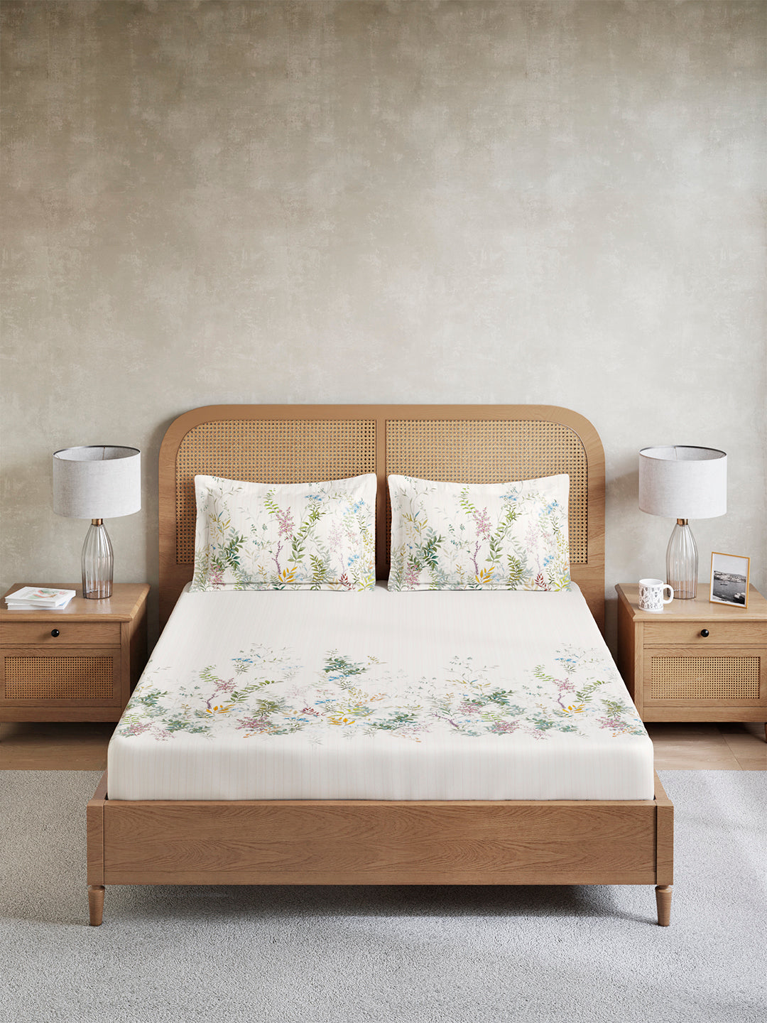Vivara 100% Cotton King Bedsheet with 2 Pillow Covers | White Floral Digitally Printed Bedsheet Set