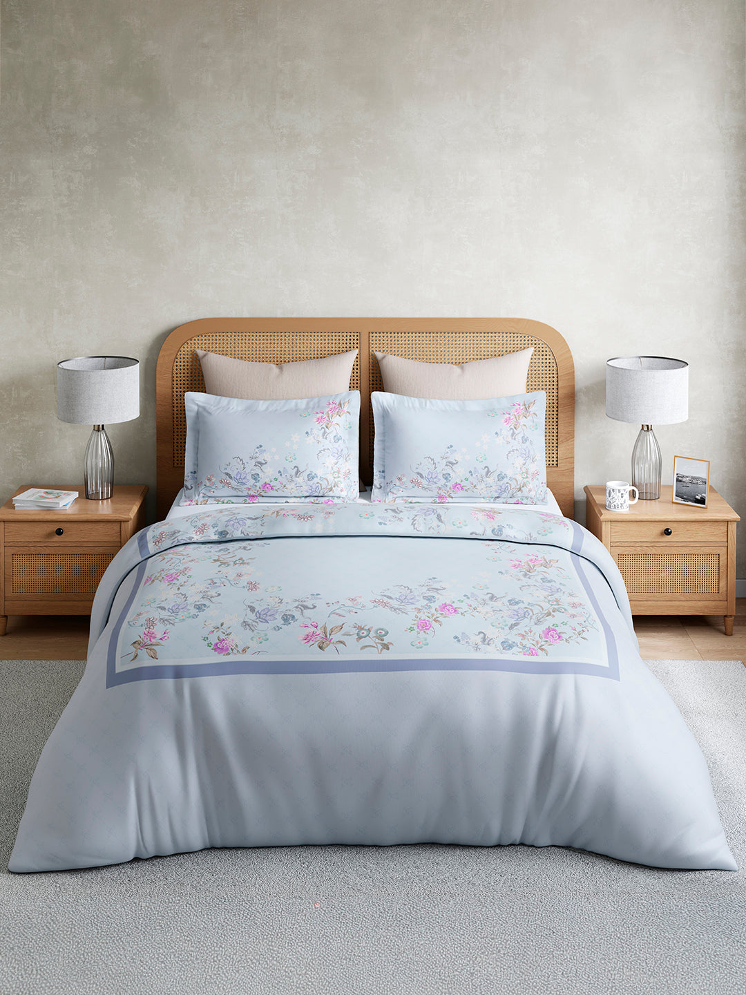 Vivara 100% Cotton King Bedsheet with 2 Pillow Covers | Blue Floral Digitally Printed Bedsheet Set