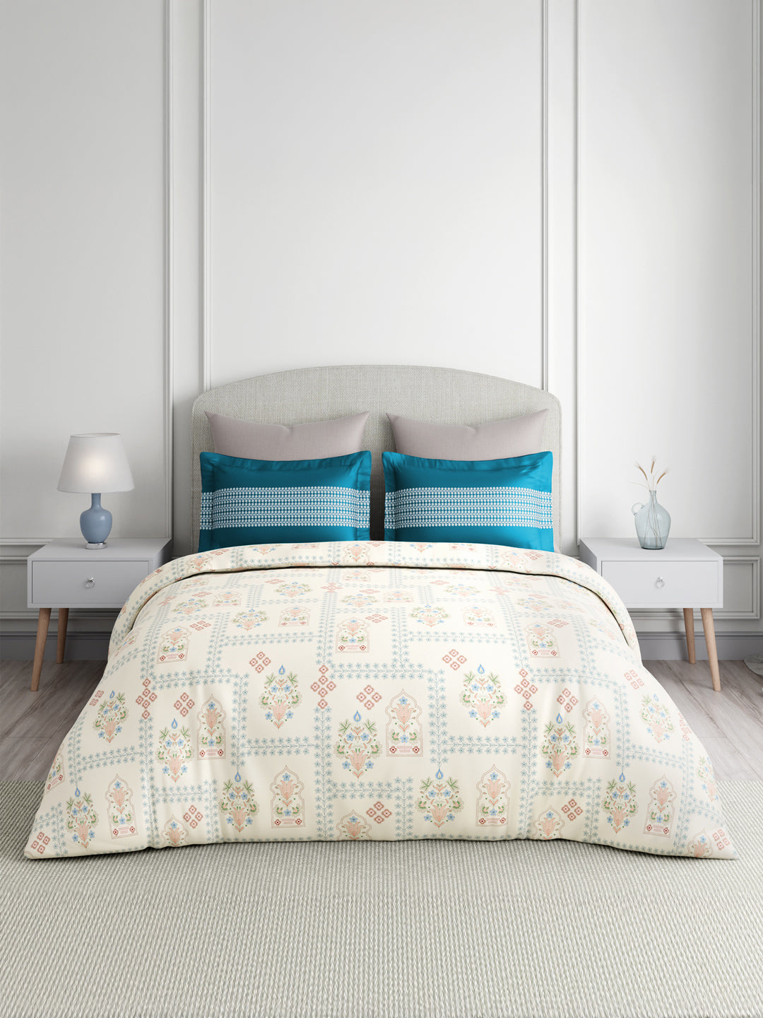 Valatia 100% Cotton 200 TC Karigari Printed Double Bedsheet with 2 Pillow Covers - Blue & White
