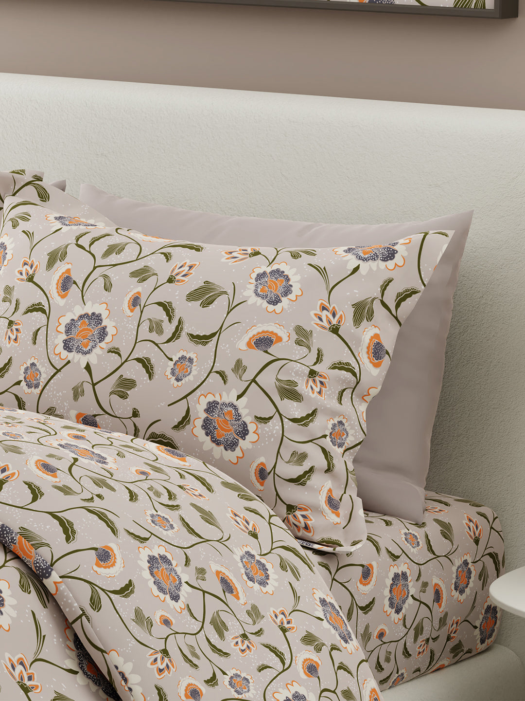 Siesta 100% Egyptian Cotton 200 TC Grey Floral Print King Bedsheet with 2 Pillow Covers