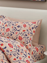 Siesta 100% Egyptian Cotton 200 TC Pink Floral Print King Bedsheet with 2 Pillow Covers