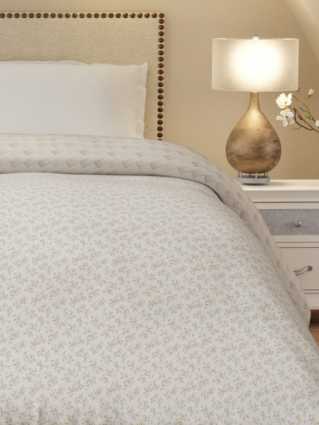 Cottage Garden 100% Cotton 300 TC Grey & White Printed Double Reversible Comforter - Pack of 1 (108 L x 90 W inches)