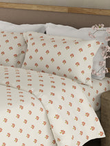 Indo Musk 100% Kasturi Cotton 200 TC White & Red Ethnic Print King Bedsheet with 2 Pillow Covers