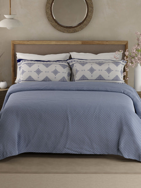 Heritage Walk 100% Egyptian Cotton 200 TC Blue Ethnic Print King Bedsheet with 2 Pillow Covers