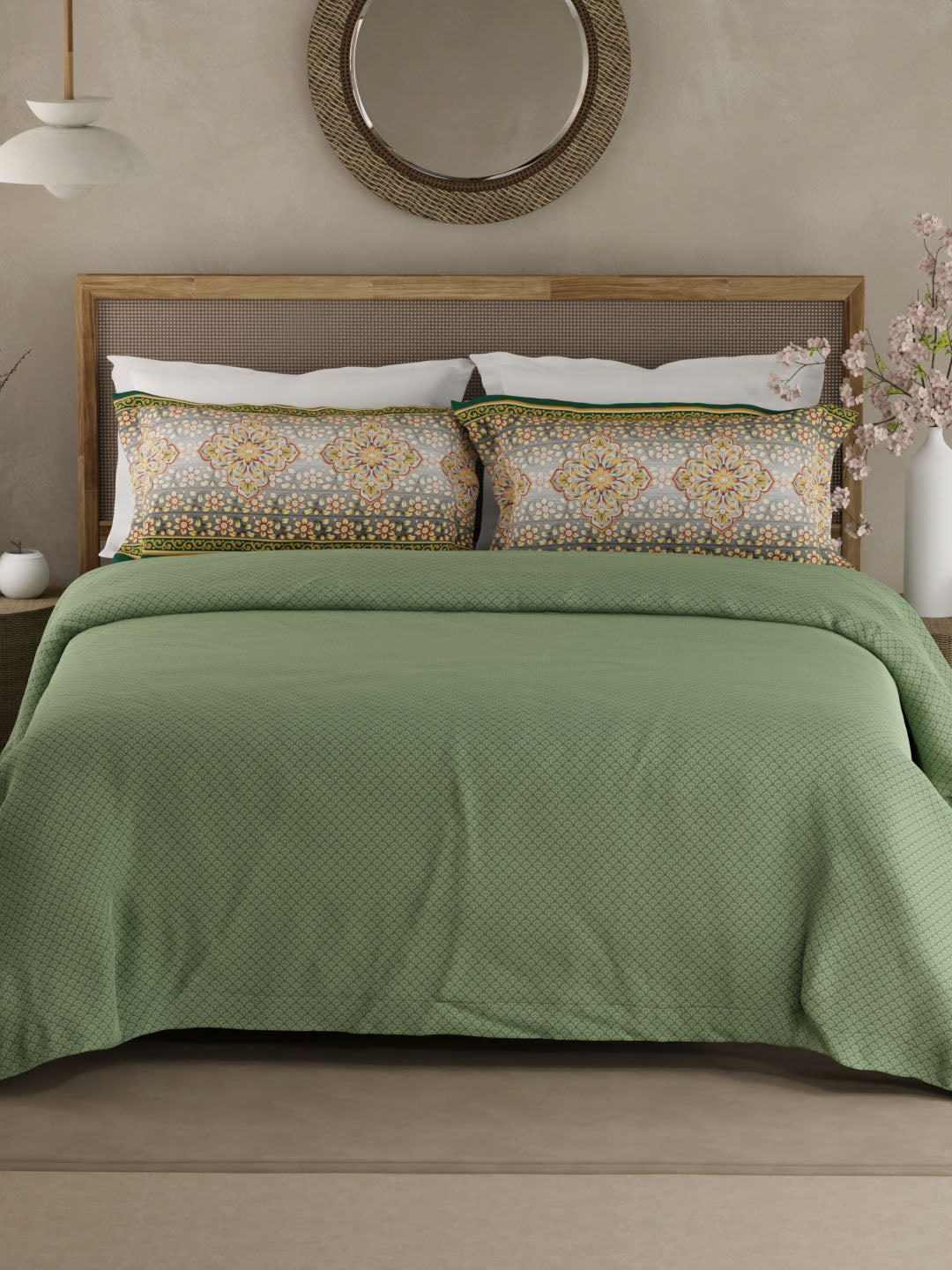 Heritage Walk 100% Egyptian Cotton 200 TC Green Ethnic Print King Bedsheet with 2 Pillow Covers