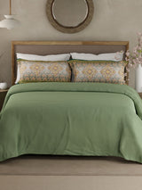 Heritage Walk 100% Egyptian Cotton 200 TC Green Ethnic Print King Bedsheet with 2 Pillow Covers
