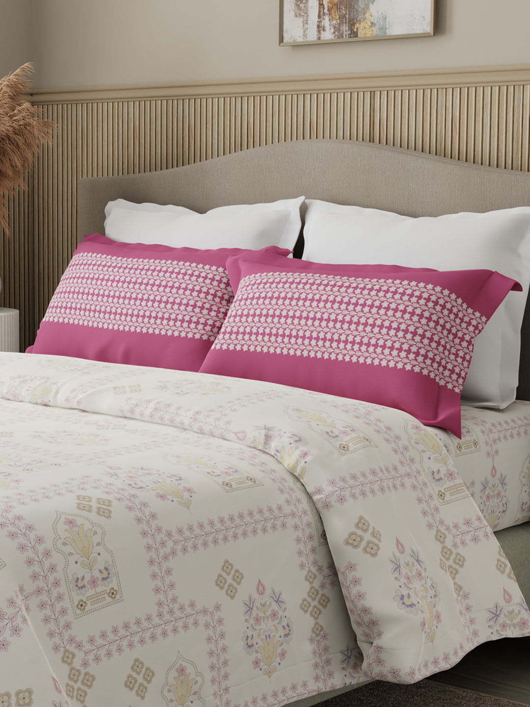 Valatia 100% Cotton 200 TC Karigari Printed Double Bedsheet with 2 Pillow Covers - Dark Pink & White