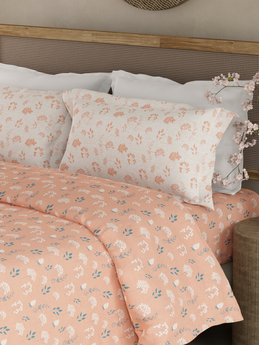 Valatia 100% Cotton 200 TC Peach Floral King Bedsheet with 2 Pillow Covers