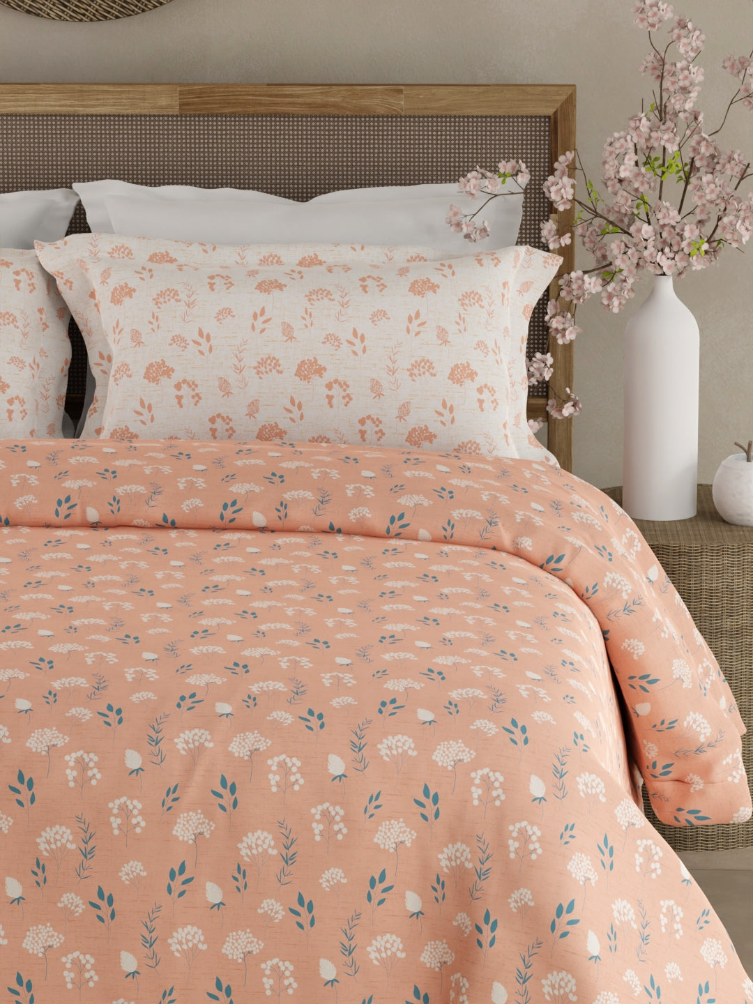 Valatia 100% Cotton 200 TC Peach Floral King Bedsheet with 2 Pillow Covers