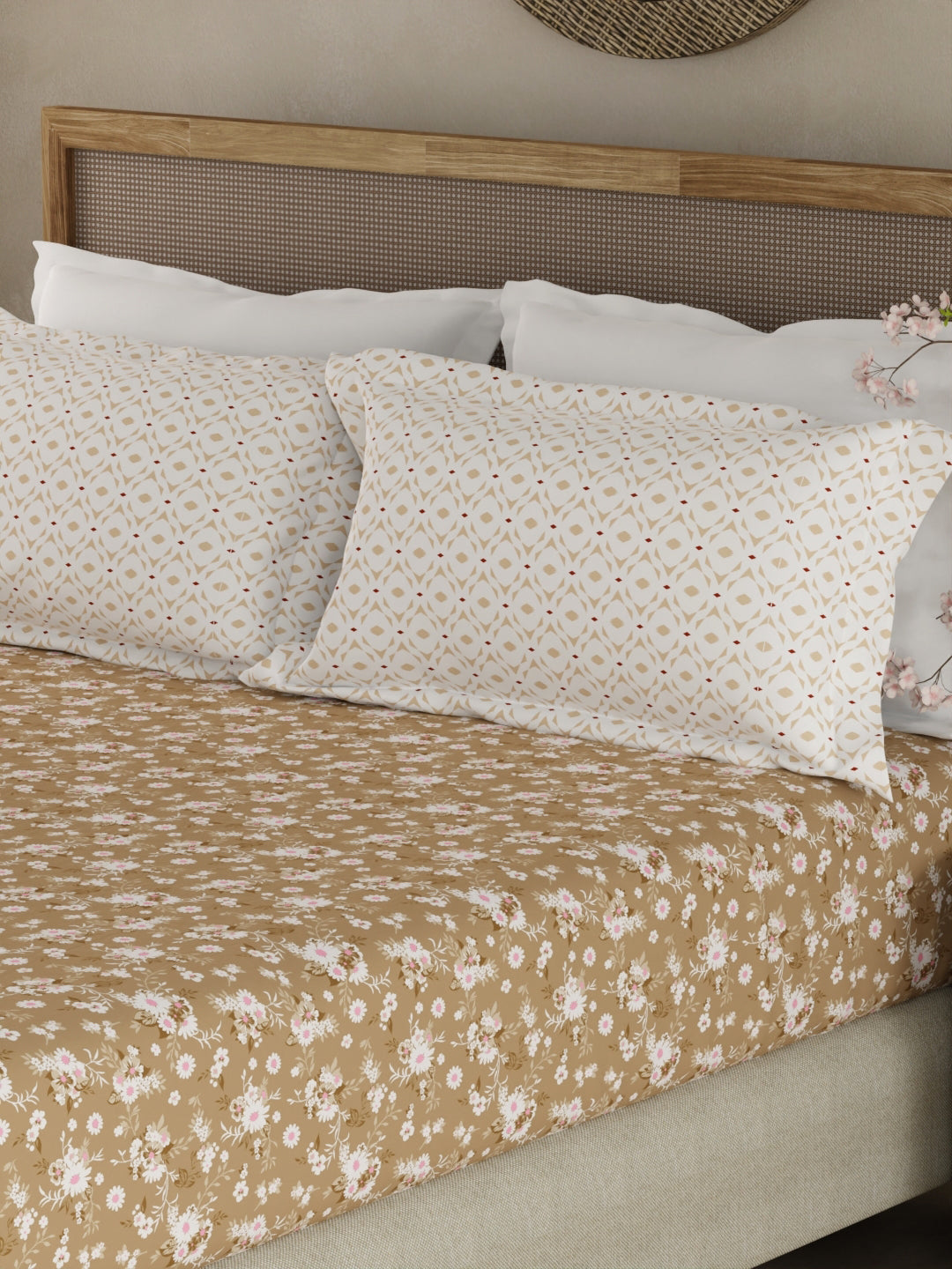 Valatia 100% Cotton 200 TC Brown Floral King Fitted Bedsheet with 2 Pillow Covers