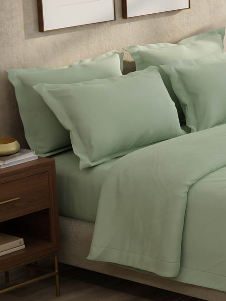 100% Cotton 300 TC, King Size Dyed Bedsheet with 1 Duvet Cover and 4 Pillow Covers, Emblem Collection - Mercury
