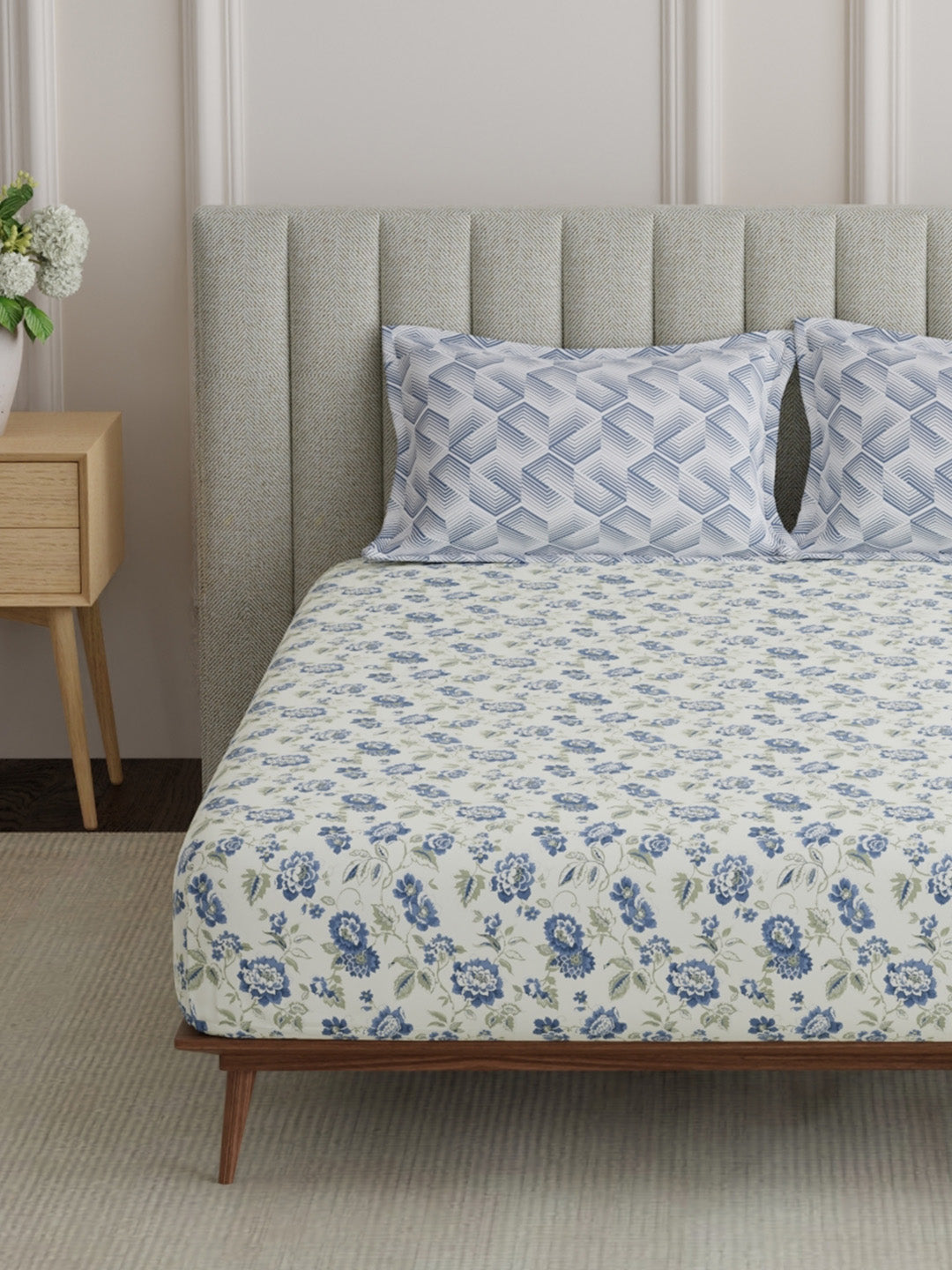 100% Cotton King Bedsheet Set, 152 TC Blue & White Floral, Embrace