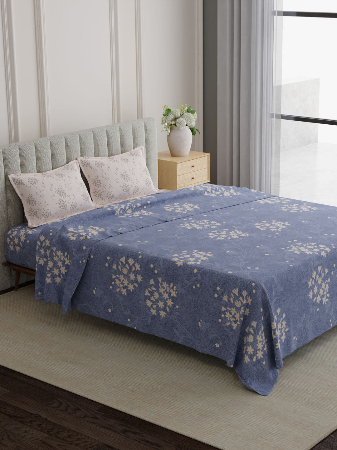 100% Cotton 152 TC, Printed King Bedsheet Set, Embrace