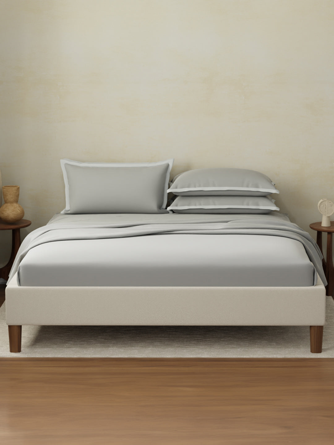 Cotton Charm 400 TC 100% Cotton Grey King Size Dyed Bedsheet with 4 Pillow Covers