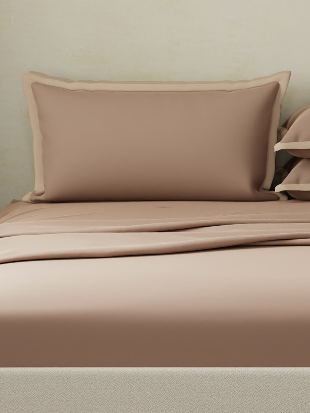 Cotton Charm 400 TC 100% Cotton Brown King Size Dyed Bedsheet with 4 Pillow Covers