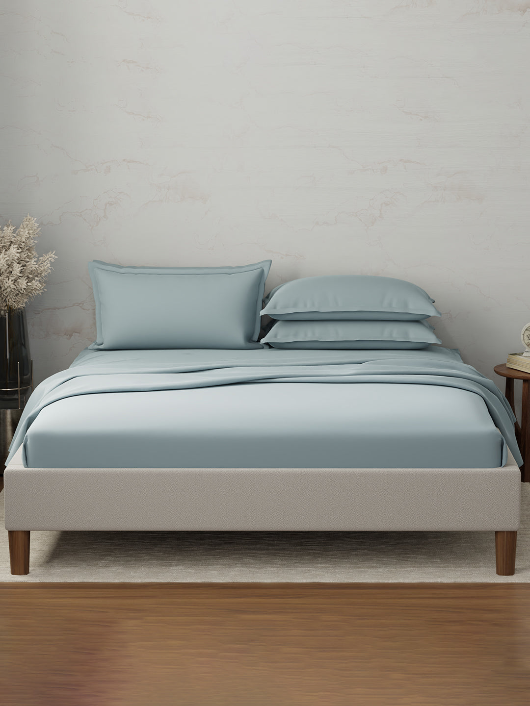 Emblem 100% Cotton 300 TC Blue Solid King Dyed Bedsheet with 4 Pillow Covers