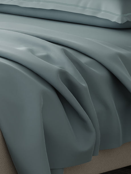 Emblem 100% Cotton 300 TC Blue Solid King Dyed Bedsheet with 4 Pillow Covers