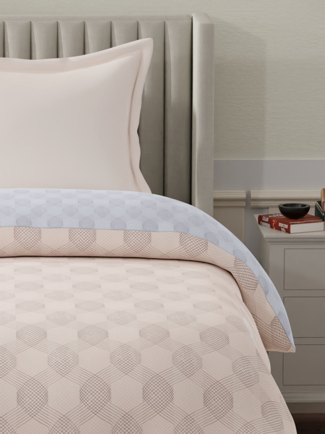 100% Cotton Reversible Single Comforter, 152 TC Cream & Blue Geometrical Print, Embrace Collection