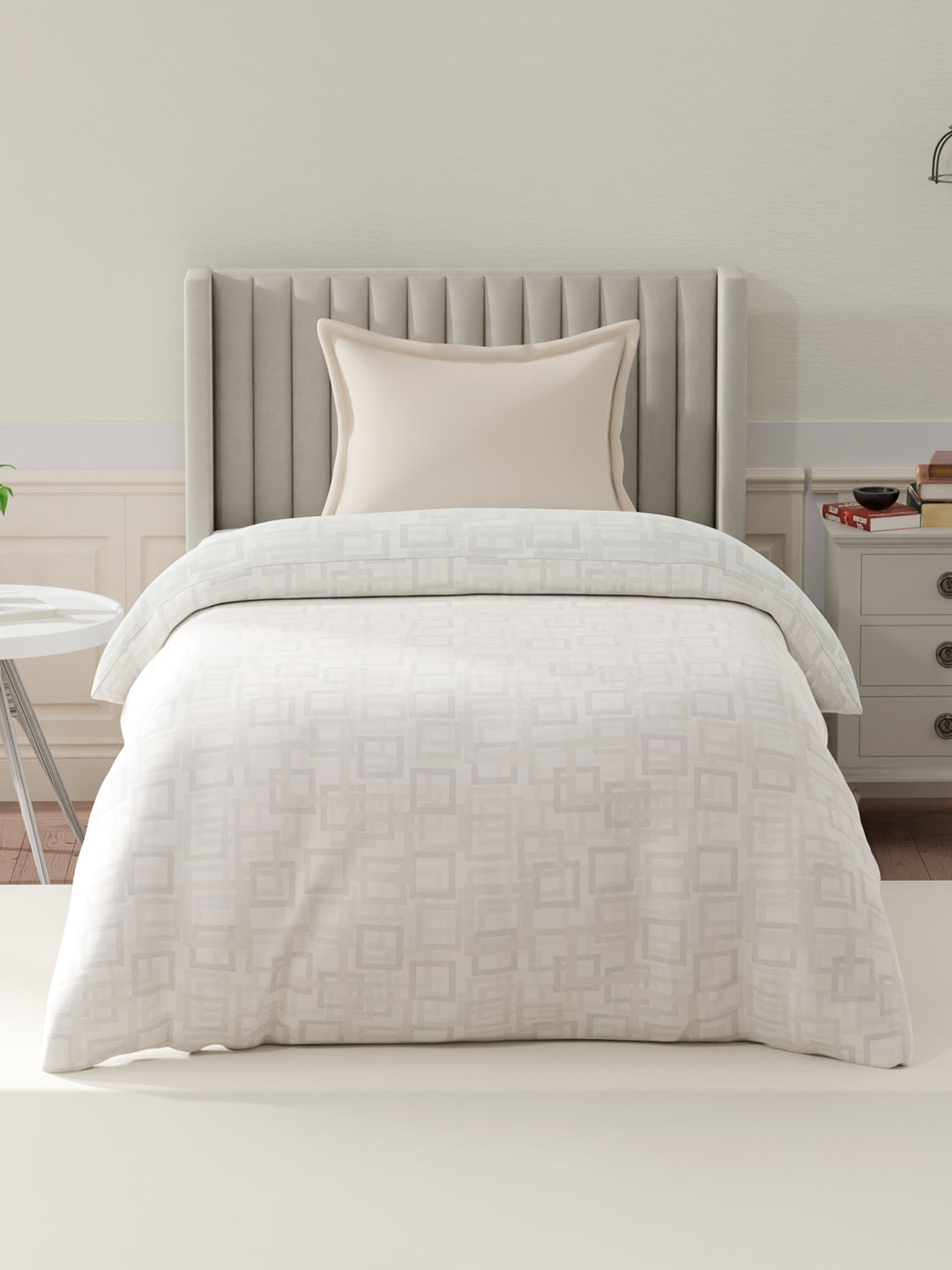 100% Cotton Reversible Single Comforter, 152 TC Grey & Cream Geometrical Print, Embrace Collection