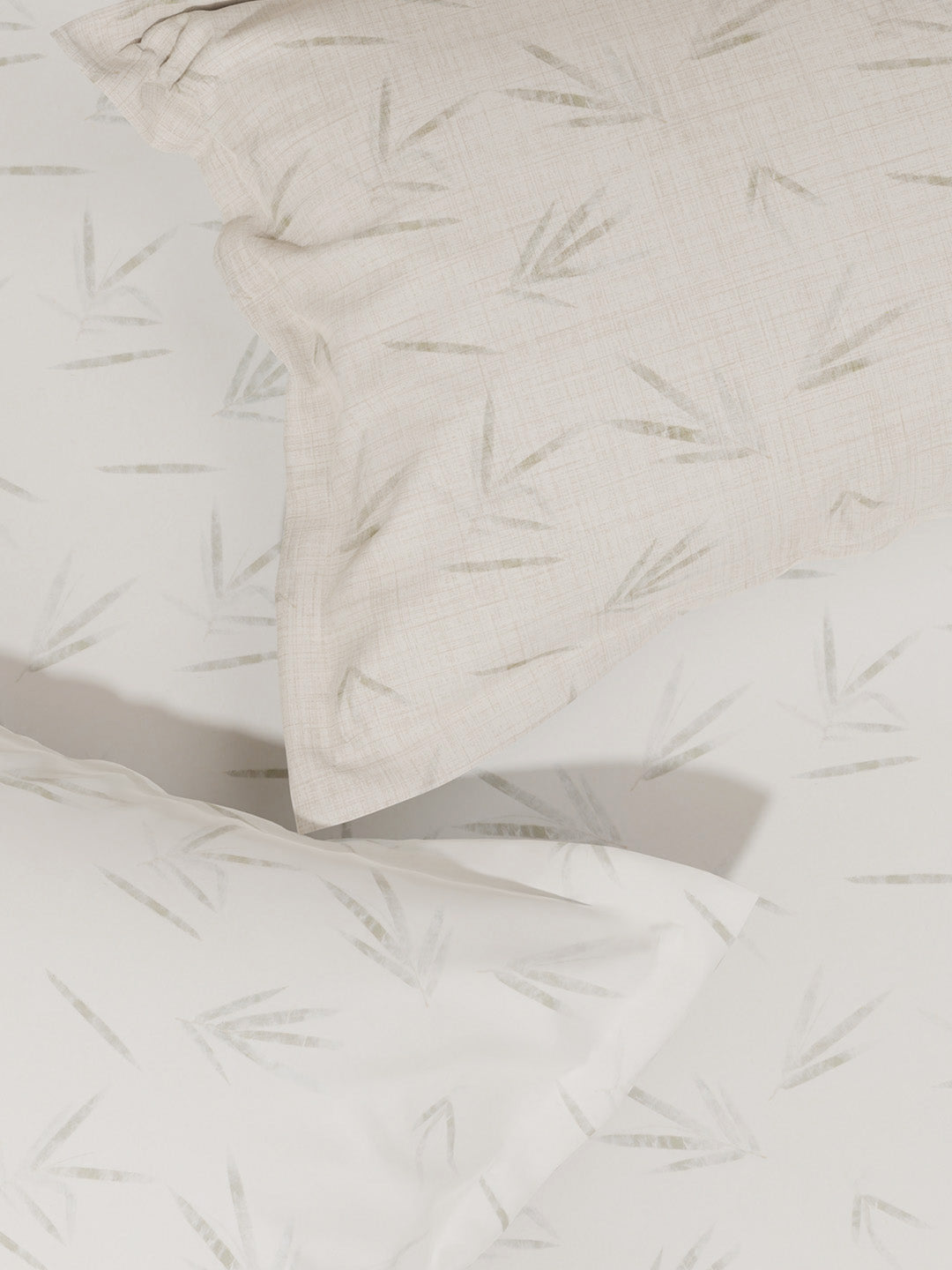 100% Cotton King Bedsheet Set with 4 Pillow Covers & 2 Cushion Covers, 400 TC White Floral, Royal Essence