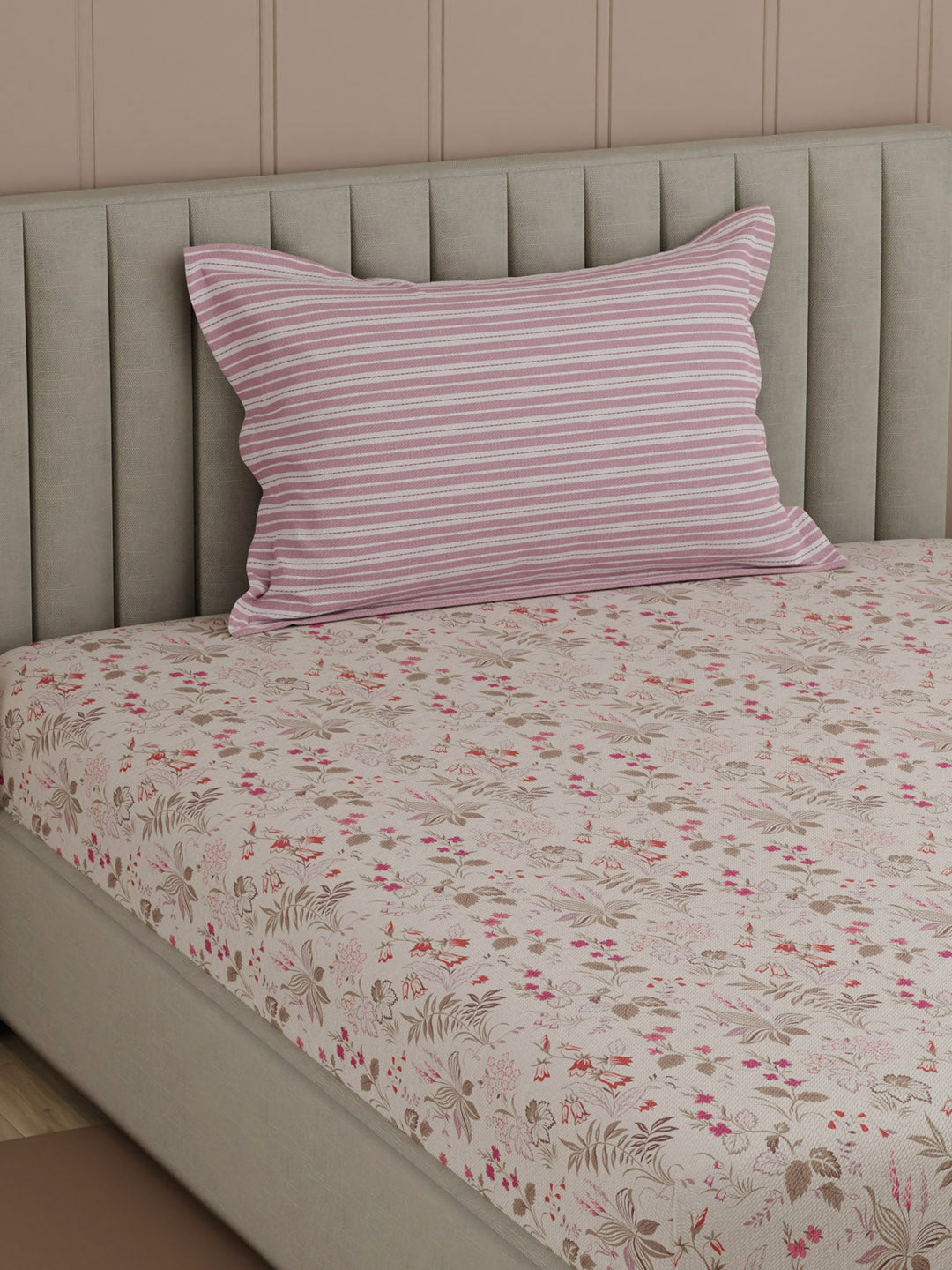 100% Cotton, 200 TC Printed Single Bedsheet Set, Valatia